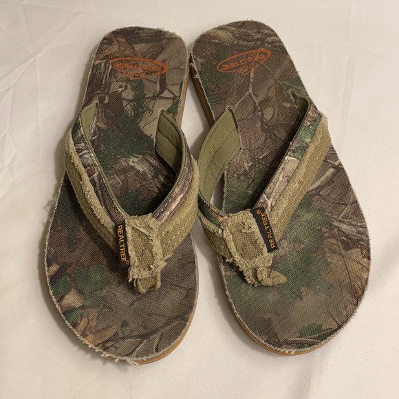 Real Tree Drake Jr. Flip Flops Sandals size 5M - Picture 9 of 9